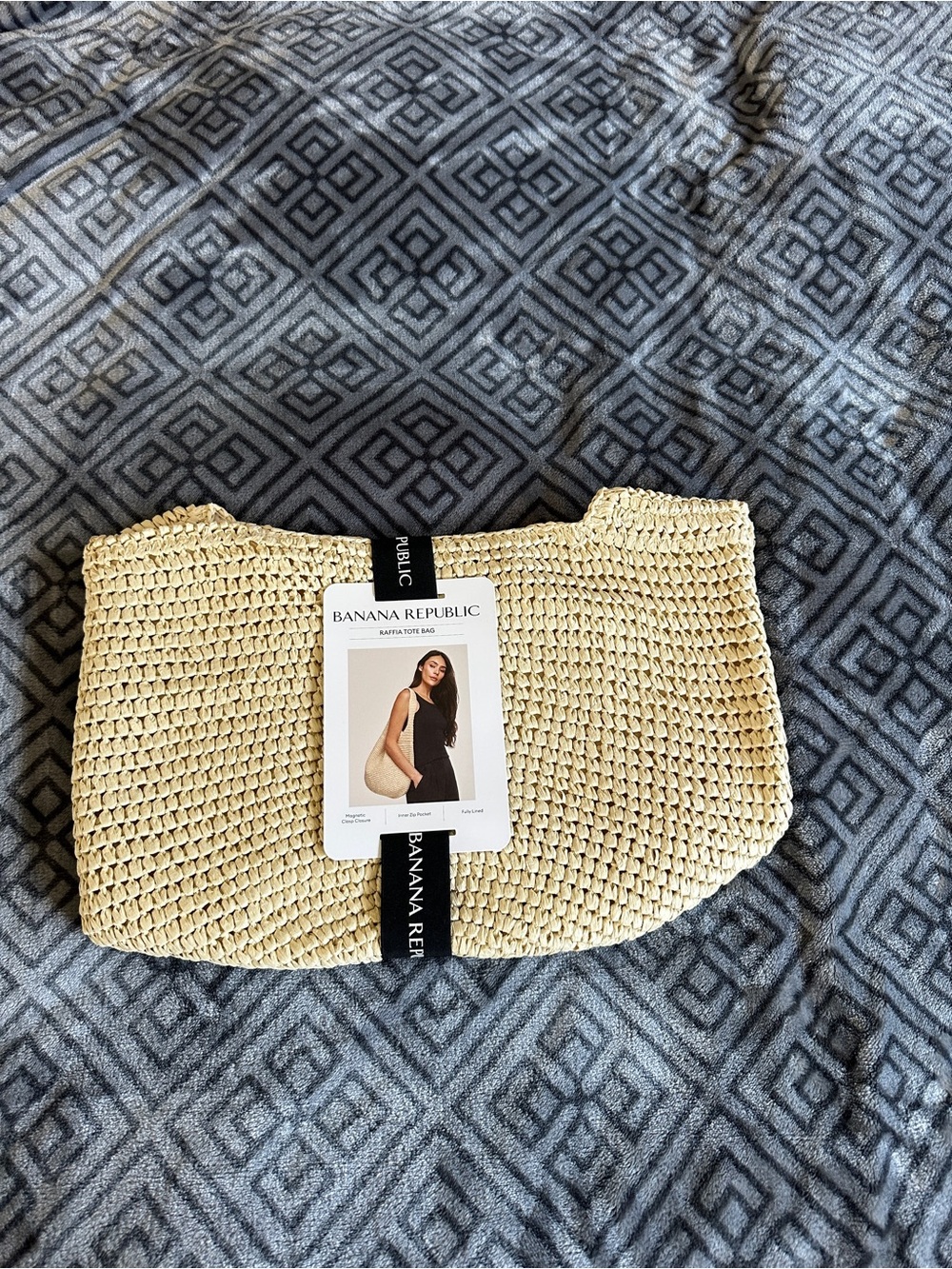 Banana Republic Cream Woven Shoulder Bag - Picture 3 of 3